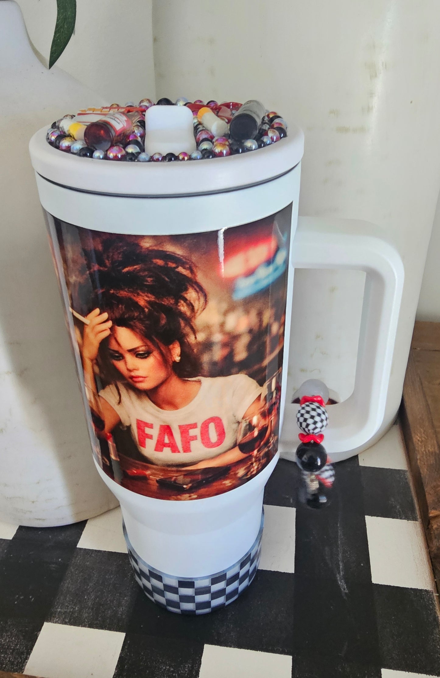 Brunette FAFO
