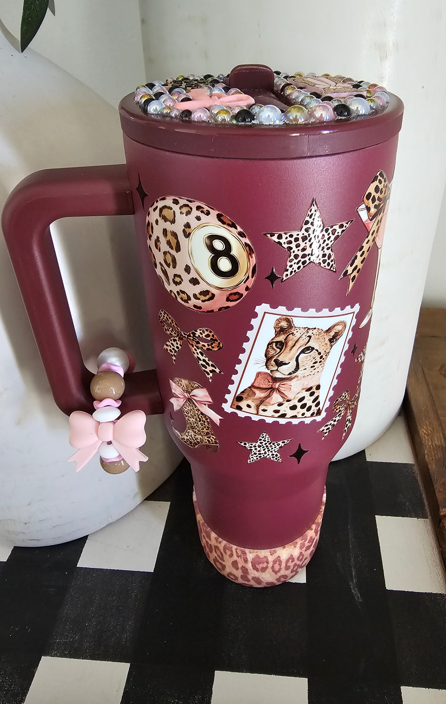 Leopard with bow